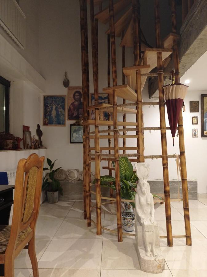 Villa PorTina Ambrolauri Esterno foto