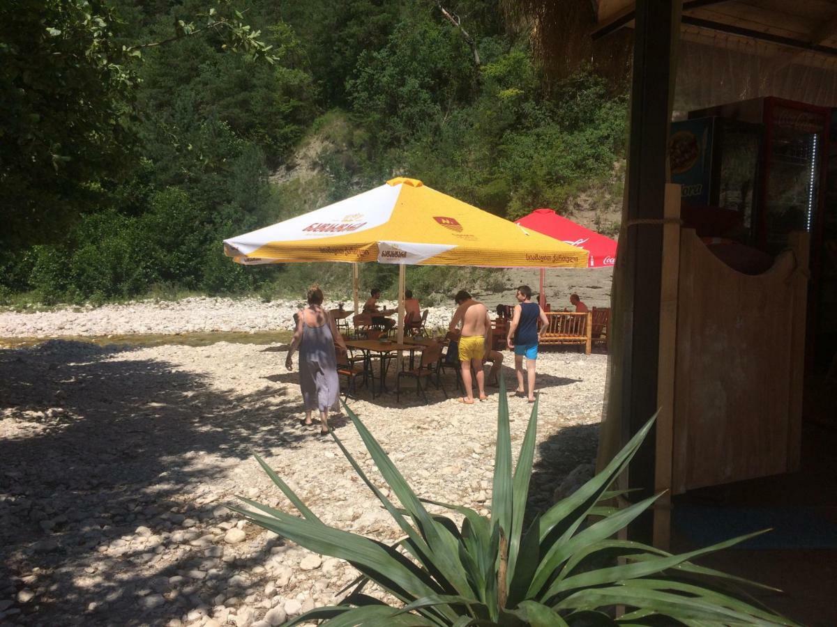 Villa PorTina Ambrolauri Esterno foto