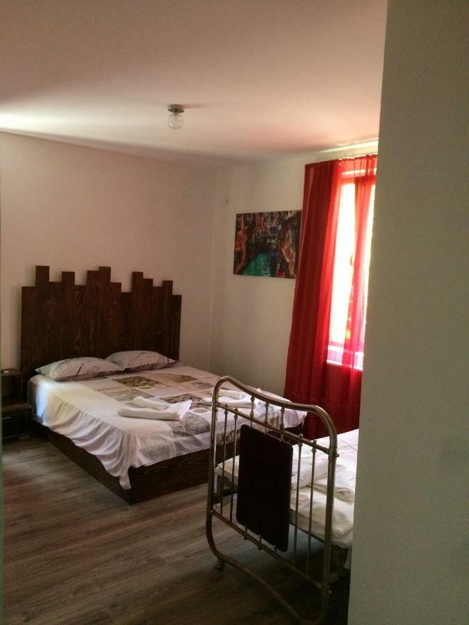 Villa PorTina Ambrolauri Esterno foto